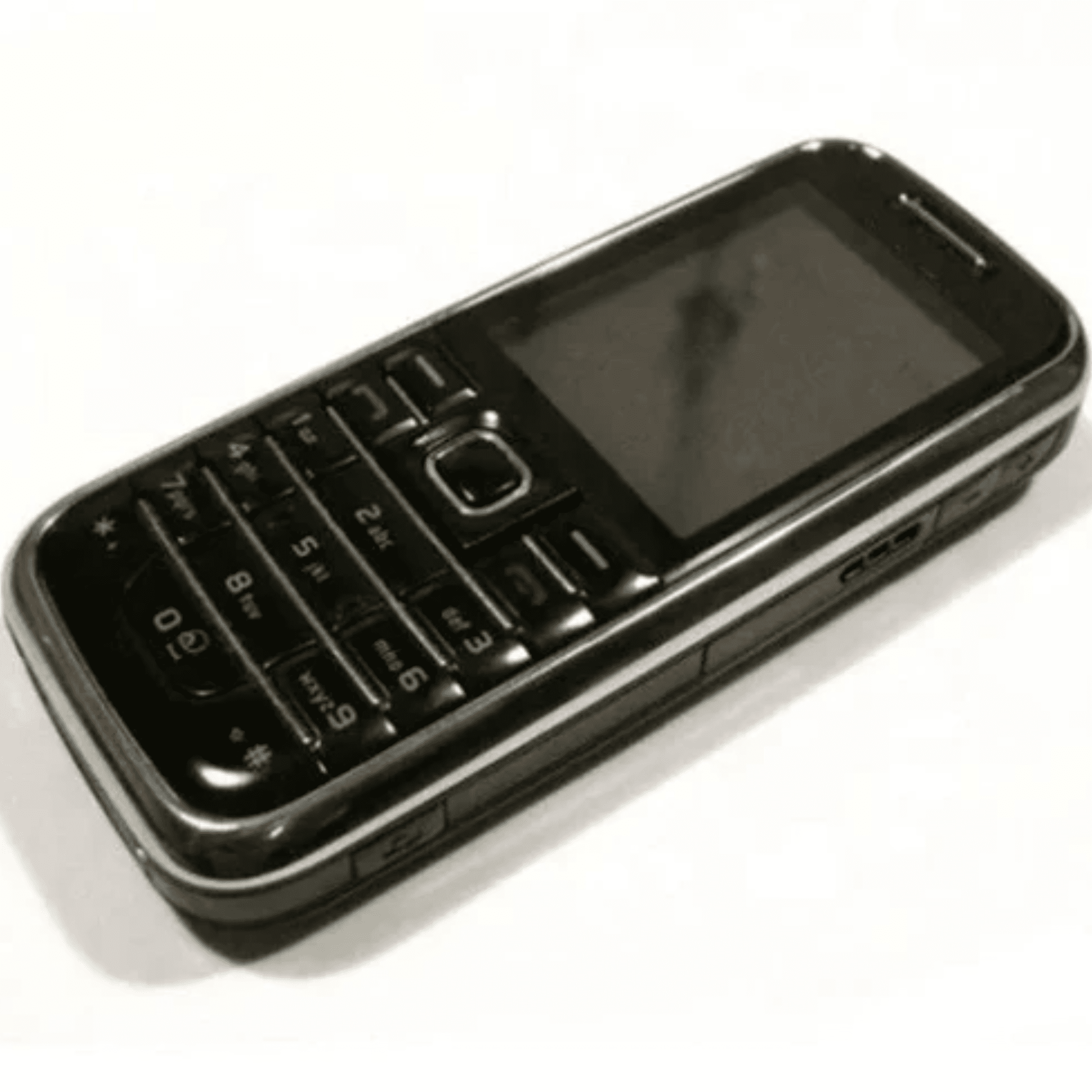 Nokia 6233 Classic Feature Phone – Powerful Stereo Speakers, 2MP Camera, Bluetooth & Expandable Memory - Image 2
